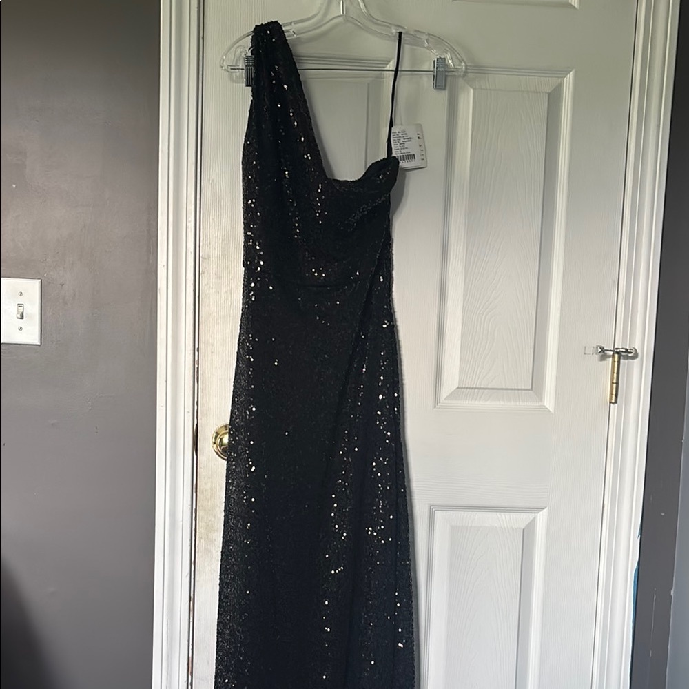 Amsale Elegant Black Sequin Gown